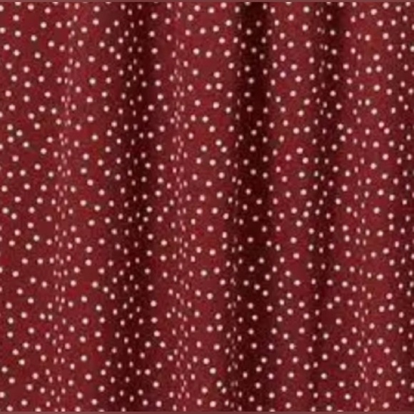 Torrid Harper Sleeveless Polka Dot Pleated Back Top Burgundy White Crimson sz 2 - Picture 3 of 7